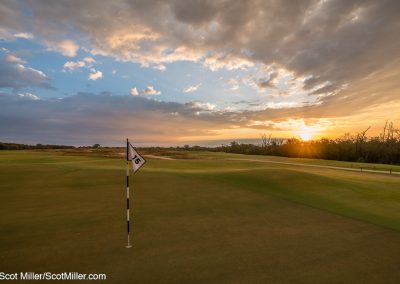 04402 Autumn sunrise on the 15th green, Trinity Forest Golf Club, Dallas, TX