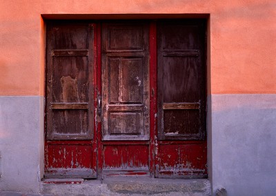 624 Door in morning sunlight, Montalcino, Italy